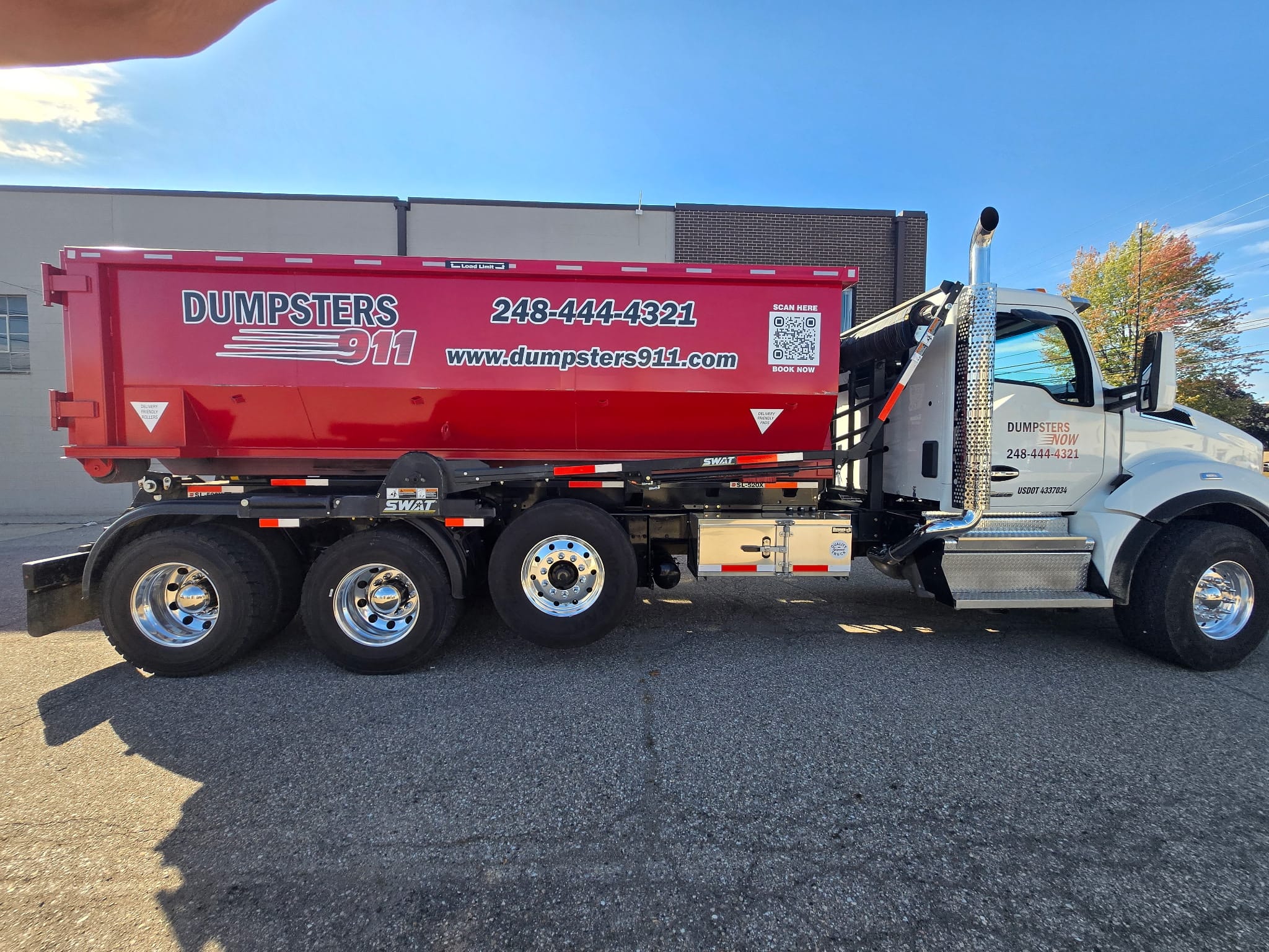Commercial job site roll off dumpster rental